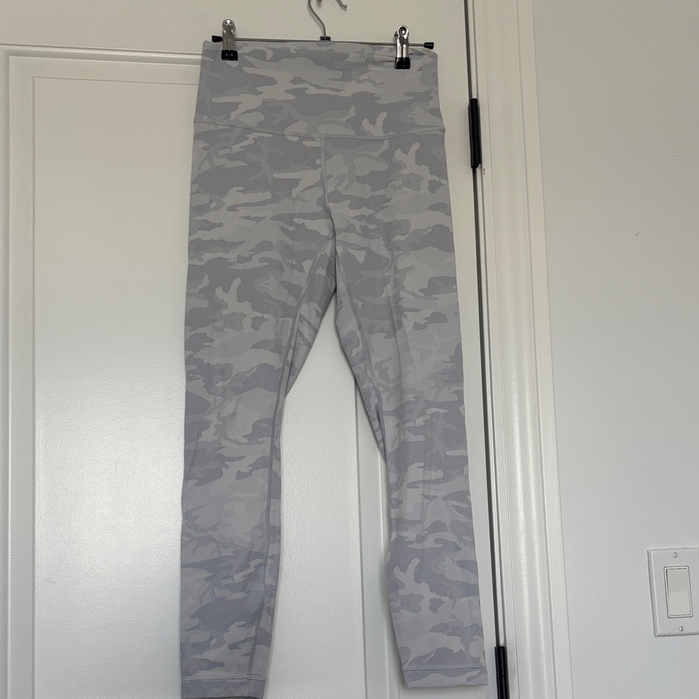 Lululemon Athletica Gray Camo Leggings